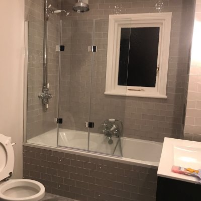 Bath and Shower Room Installation in Fulham Thumbnail